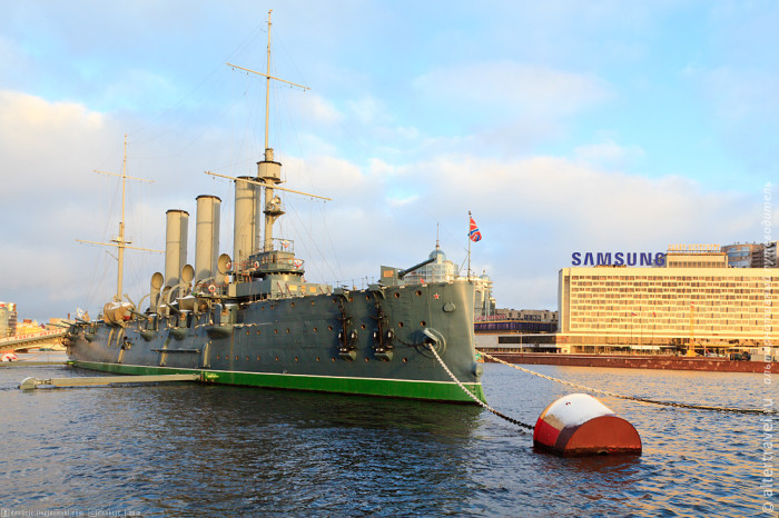 База ВМФ "Ручьи" и остатки крейсера "Аврора&q