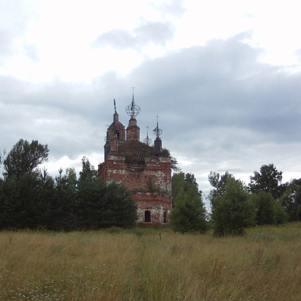 Abandoned Church of the Epiphany of the Lord at Kolokarev