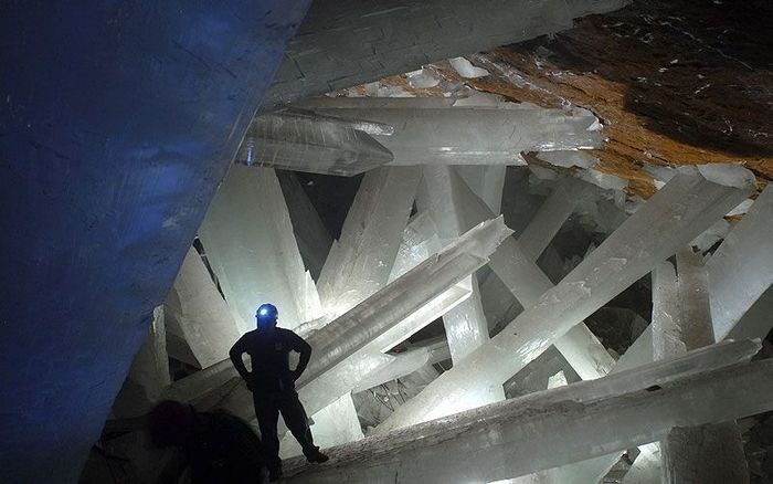 Пещера «Сикстинская капелла кристаллов»