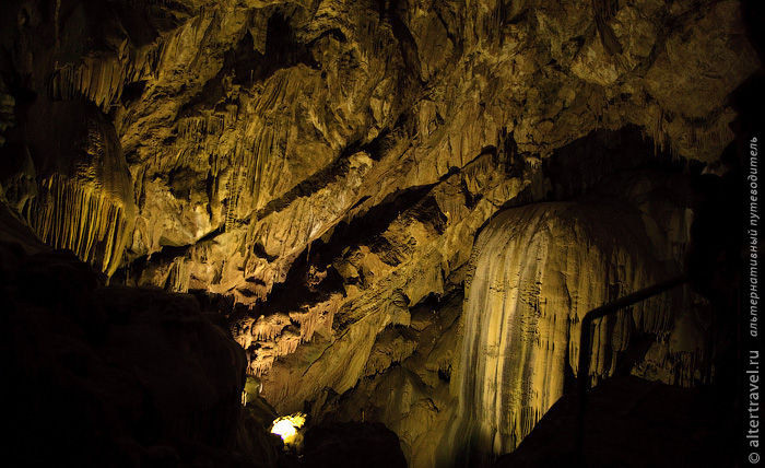 Novoafon cave