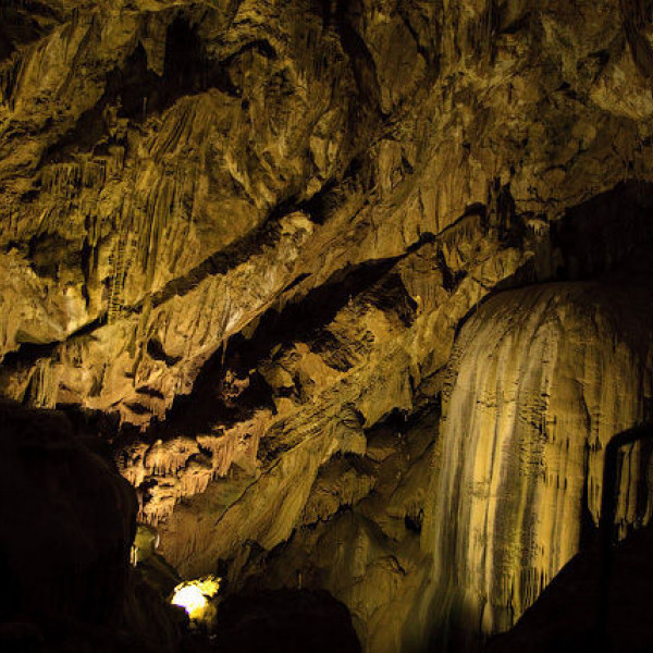 Novoafon cave