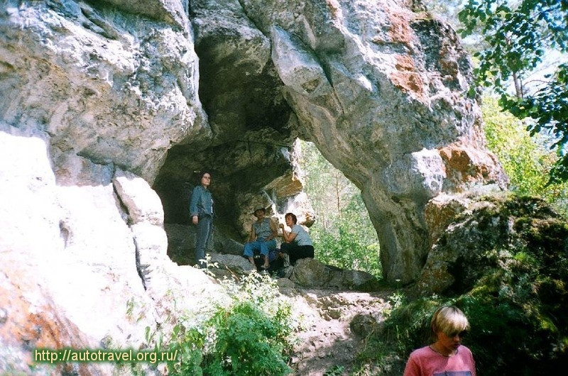 Natural park "Serpievsky cave city"