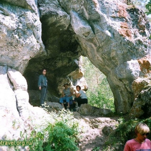 Natural park "Serpievsky cave city"