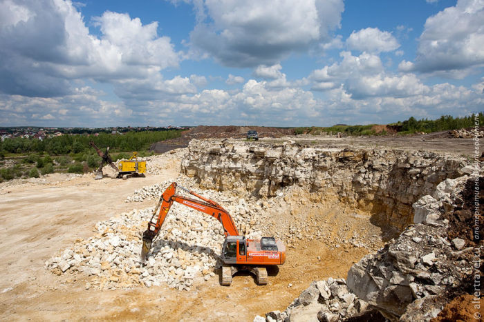 Career in Yama ( Domodedovo limestone quarry )