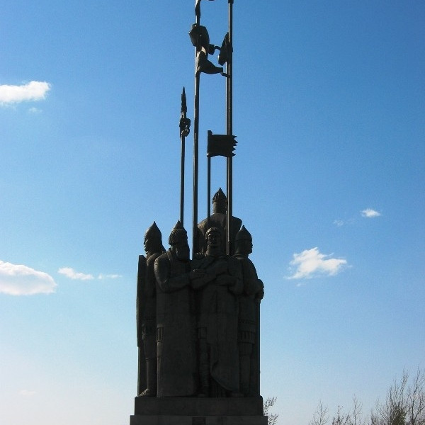 Монумент "Ледовое побоище" (Гора Соколиха)