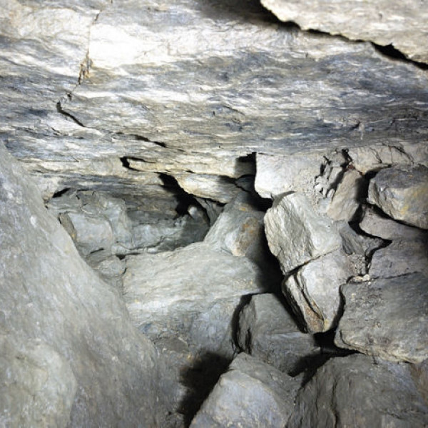 Любовецкие каменоломни (Кольцовские пещеры)