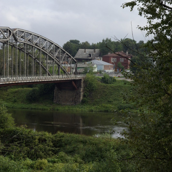 Мост через Мсту