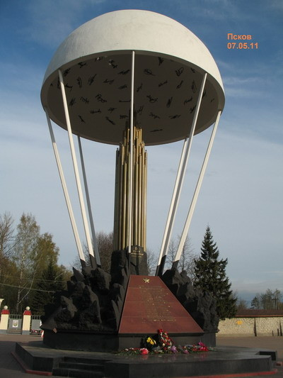Памятник 6-й роте