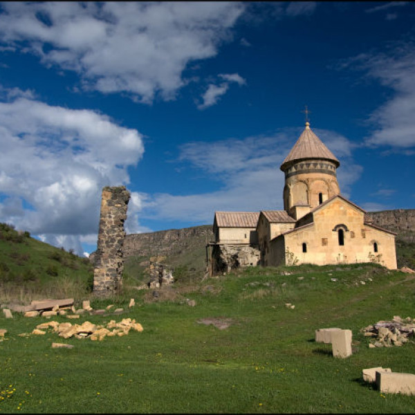 Khnevank Monastery