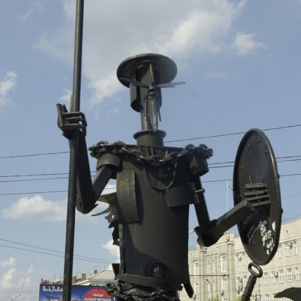 Памятник Дону Кихоту