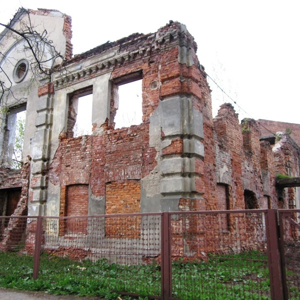 Ruins of the Grand Lubavichy synagogue