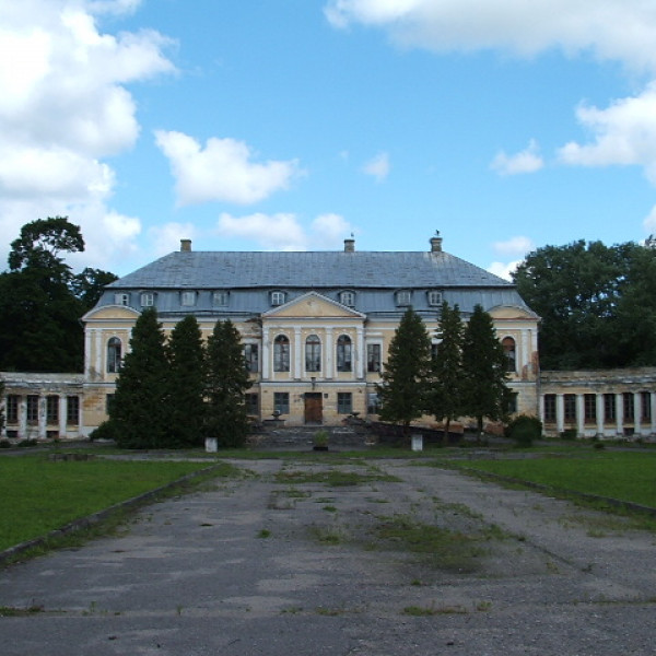 Palace and Park Ensemble of Valovichi