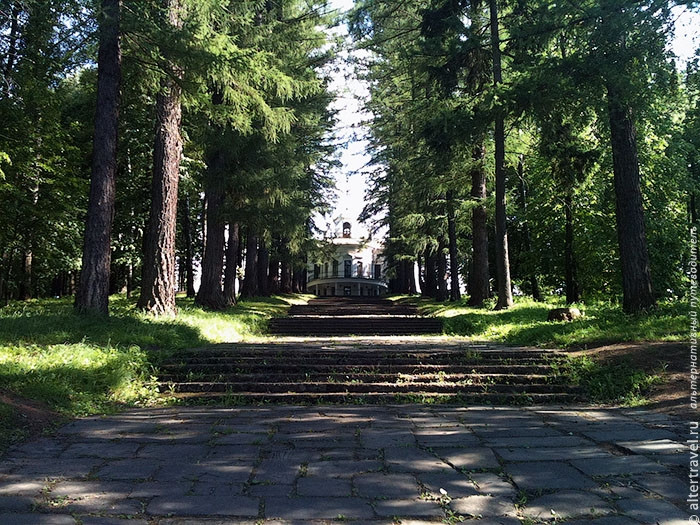 Manor "Serednikovo" ( forest, source, lake )
