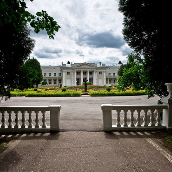 Manor of Christmas-Kutaysovo