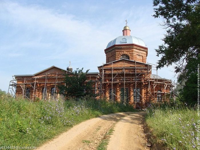 Свято-Покровский храм в селе Волковичи