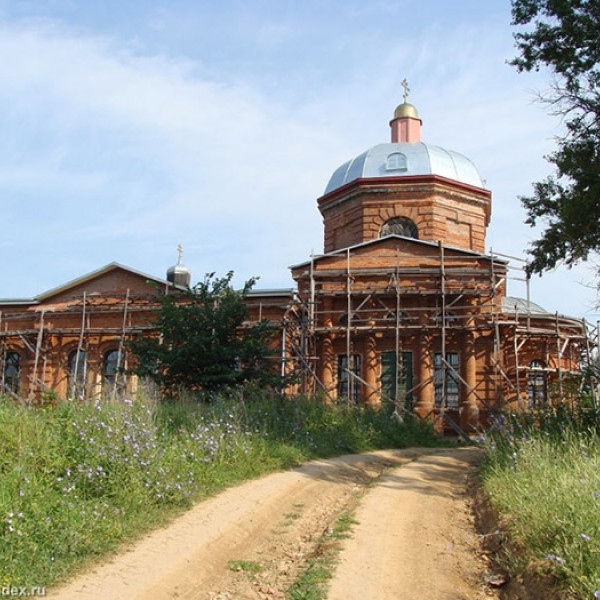 Свято-Покровский храм в селе Волковичи