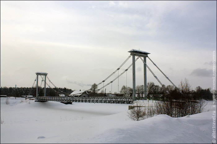 Pedestrian bath bridge in the village of Ilyinsky
