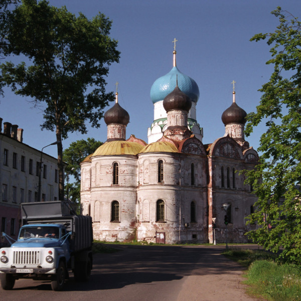 Богоявленский монастырь