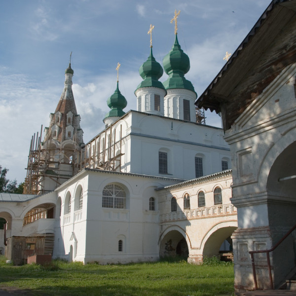 Михайло–Архангельский монастырь