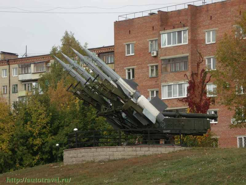 Памятник создателям ракетного щита России