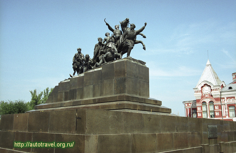 Памятник В.И. Чапаеву