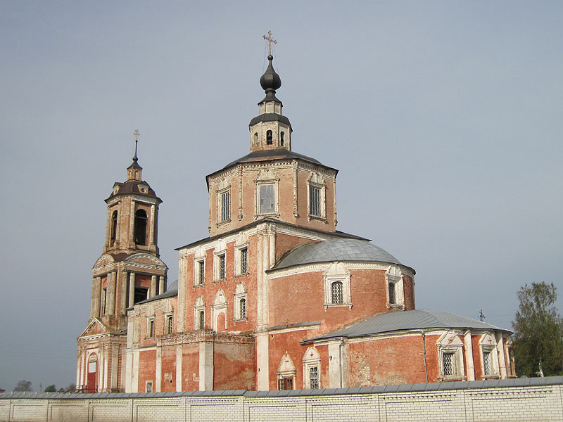 Церковь Воскресения на Бережке