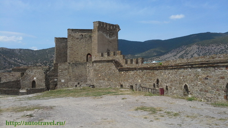 Генуэзская крепость