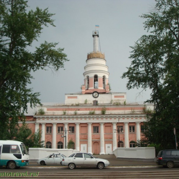Главный корпус с башней Ижевского оружейного завода