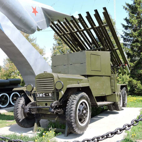 Мемориальный парк "Победа"