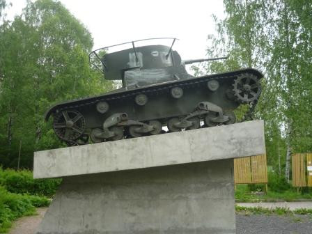 Памятник танку Т-26
