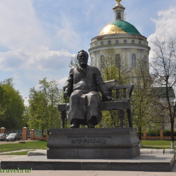 Памятник Н.С.Лескову