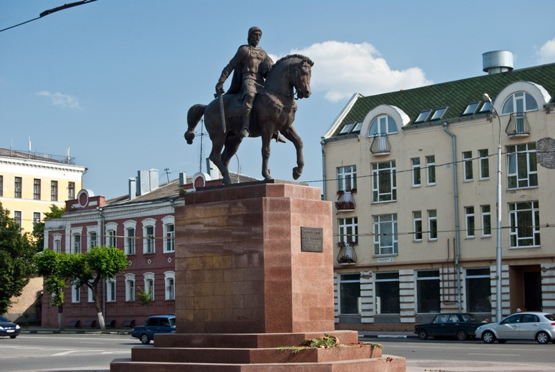 Памятник князю Олегу Рязанскому