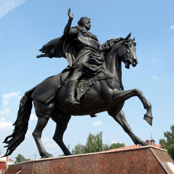 Памятник князю Всеславу Брячиславичу