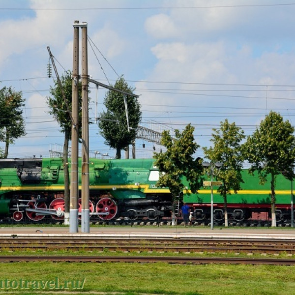 Памятник паровозу П36-0111