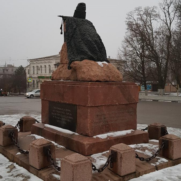 Памятник генерал-лейтенанту Я.П. Бакланову