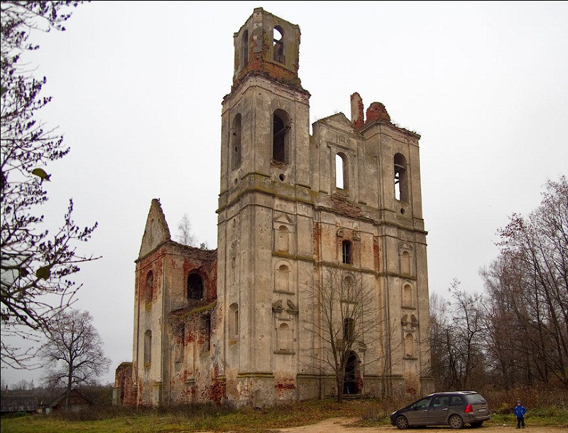 Развалины костела св. Вероники (Селище)