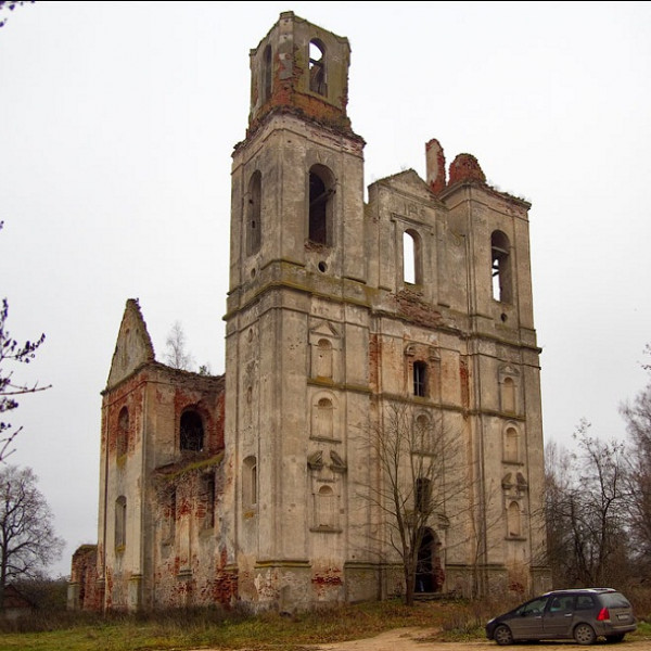 Развалины костела св. Вероники (Селище)
