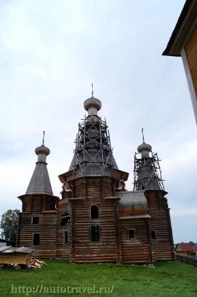 Деревянный храмовый ансамбль