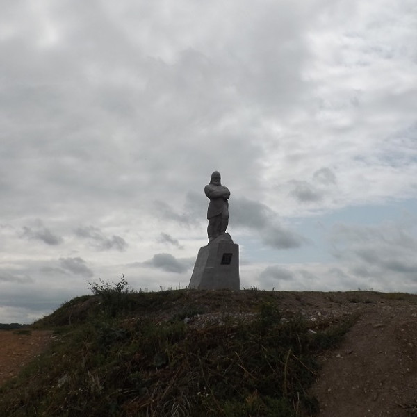 Памятник Ермаку