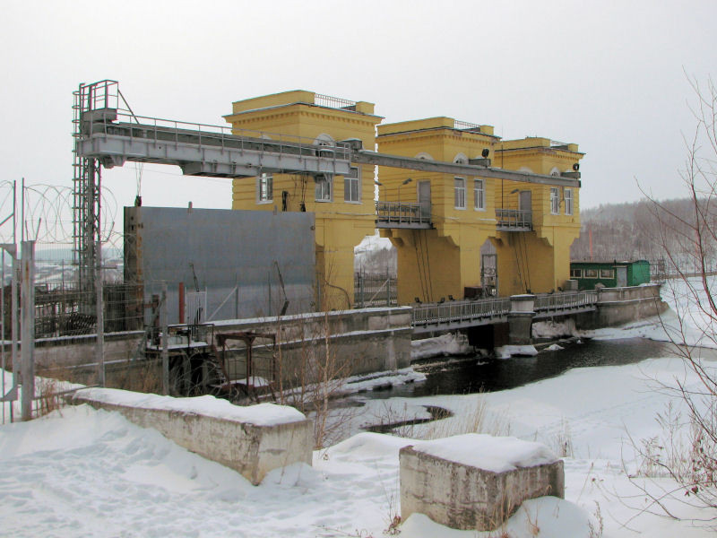 Плотина Белоярского водохранилища