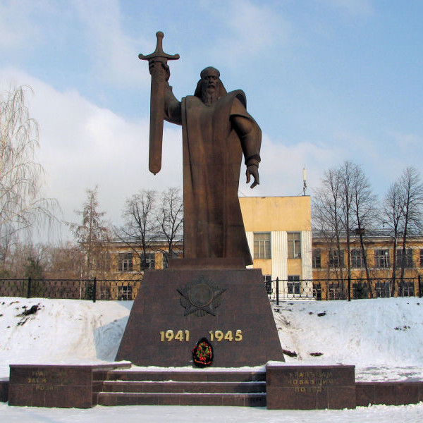 Памятник "Седой Урал"