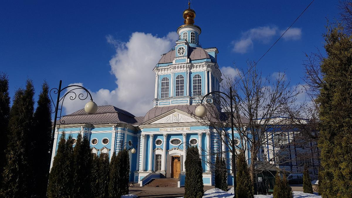 Храм святых Флора и Лавра