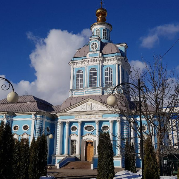Храм святых Флора и Лавра