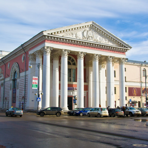 Здание тверского драматического театра