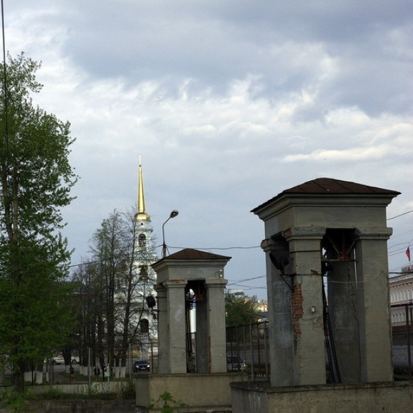 Воткинская плотина