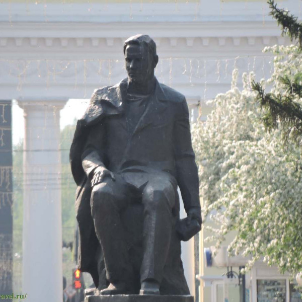 Памятник С.Г. Чавайну