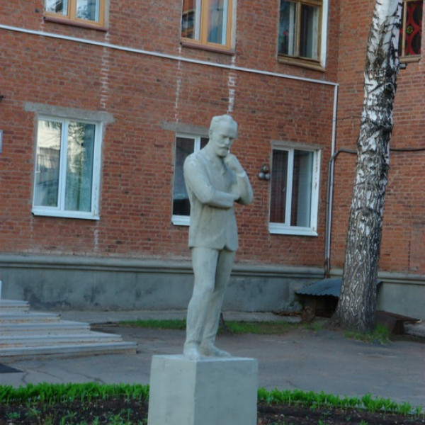 Памятник Чайковскому