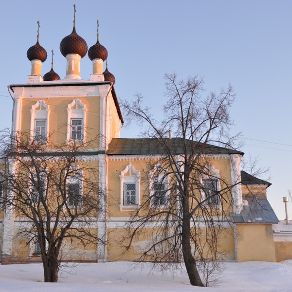 Церковь во имя святых мучеников Флора и Лавра