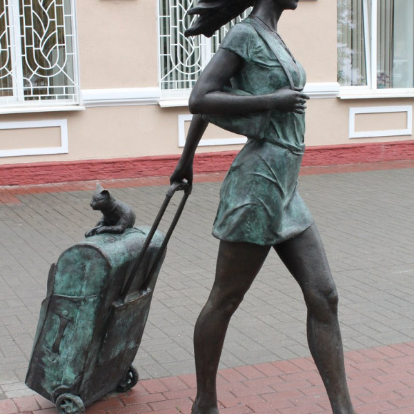 Памятник пассажирке