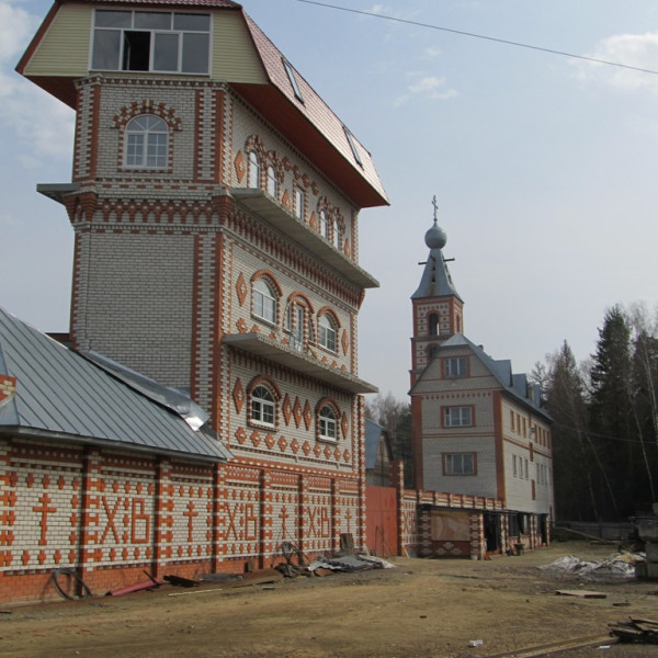Троицкий монастырь